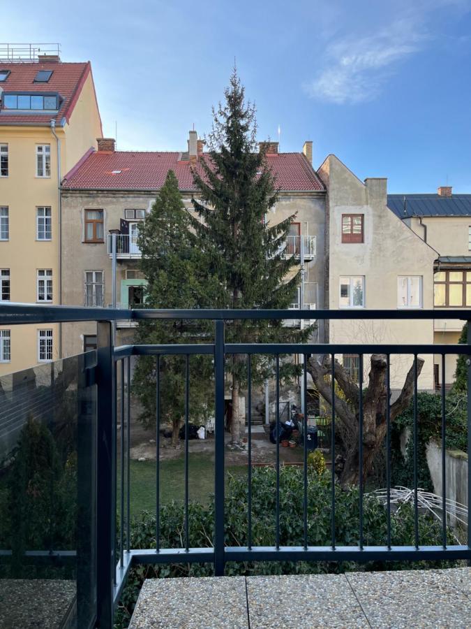 Elegant Escape Apartment II - City Centre Pressburg Exterior foto